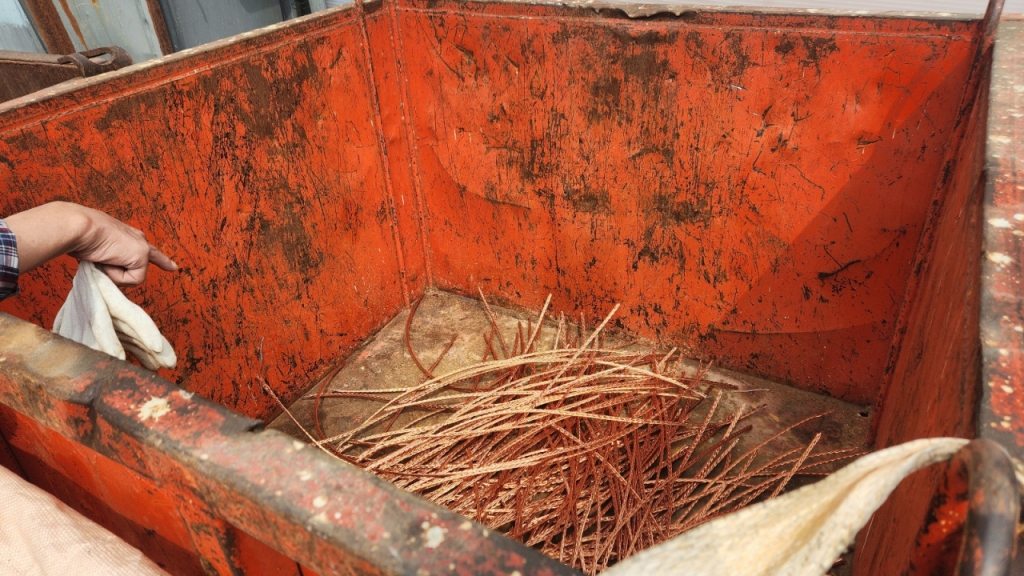 수도꼭지, 왜 그냥 버려요?…&quot;용돈벌이 제대로&quot; 돈 캐는 도시광부[르포] - 뉴스 썸네일 이미지