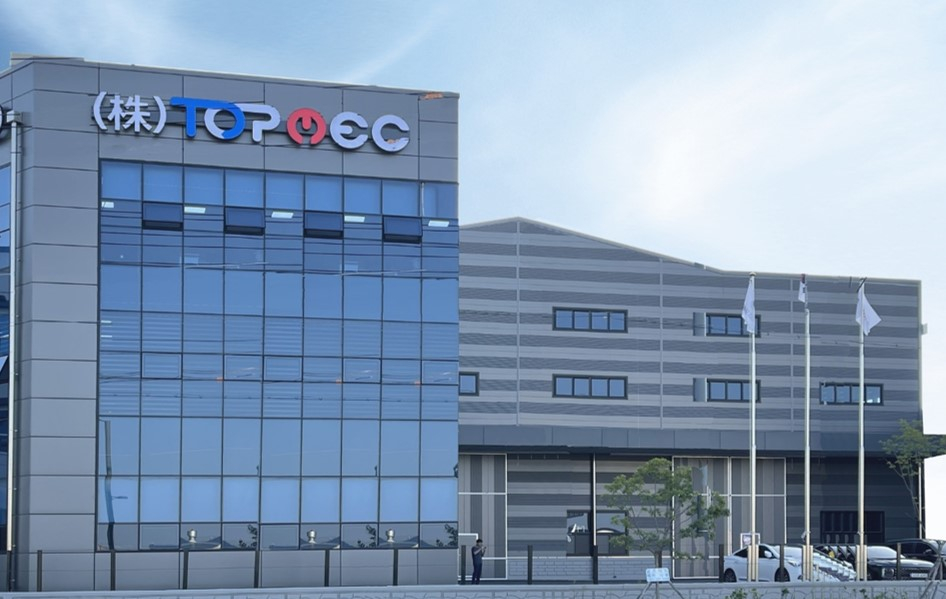 탑맥, 세계 초장폭 2차전지 음극 집전체용 '복합동박' 설비 납품 - 뉴스 썸네일 이미지