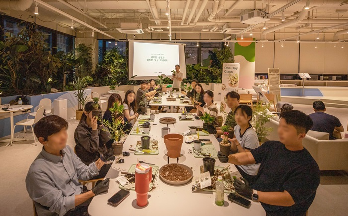 식물회관, 디어스판교와 함께 입주민 대상 '초록과 함께 살기' 클래스 성료 - 뉴스 썸네일 이미지