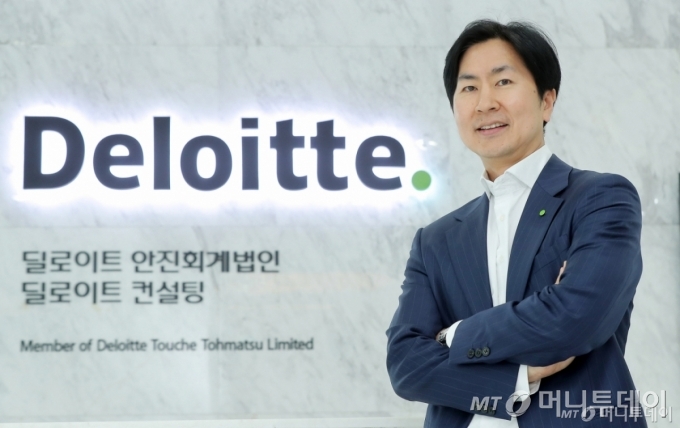 디지털 자산 혁신, 금융 시장 판도를 뒤흔들다: 스테이블코인과 DeFi의 부상