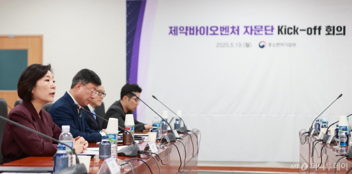 아기유니콘 50개 선정, AI·바이오 '딥테크' 두각...자금·보증지원 - 뉴스 썸네일 이미지