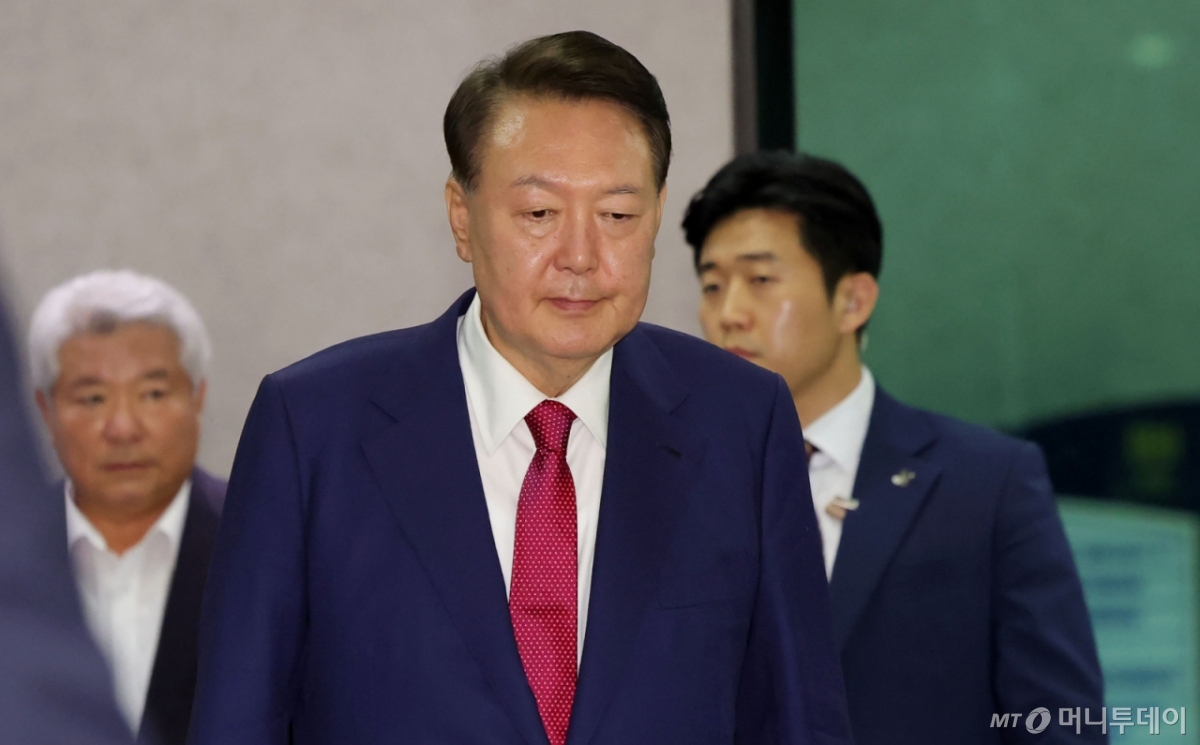 법정 스케치