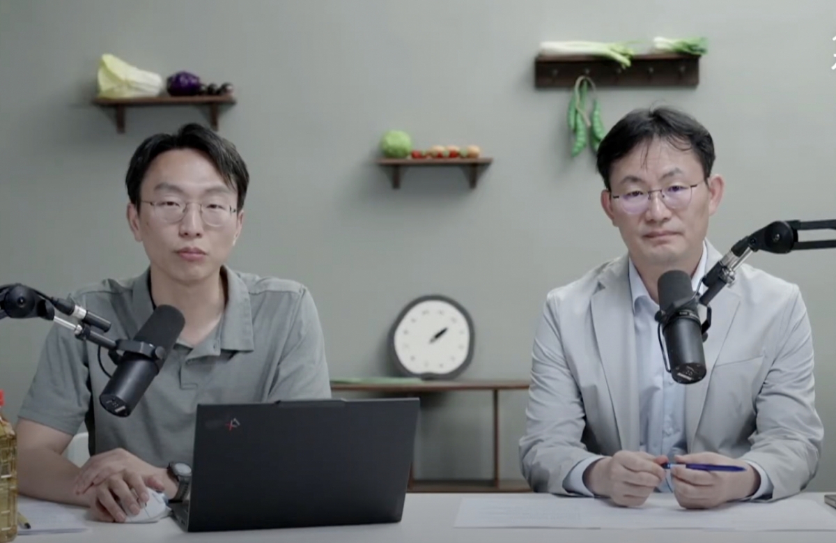 하루 2리터 물 마시면 건강에 해로울까? 정희원 박사, '유퀴즈' 이계호 교수의 주장에 대한 반박 논쟁