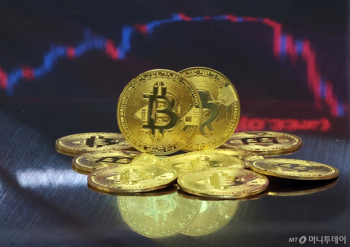 비트코인 10만8000달러대 큰폭 하락…美물가지표 상승 여파 < 세계일반 < 세계 < 기사본문 - 스포탈코리아