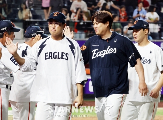 한화 33년 전 역사를 소환하다니 '대단하네', 사령탑 김경문 감독은 