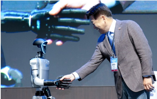 파이온, 제주 미래우주항공 컨페스타서 휴머노이드 로봇 미래 제시 - 뉴스 썸네일 이미지