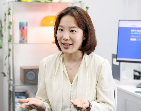 "이불킥 부르는 '어버버' 말하기 실수, AI가 '또박또박' 고친다"