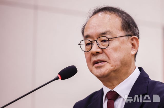 李用洙 韩国足球协会代理会长。/照片=NEWSIS