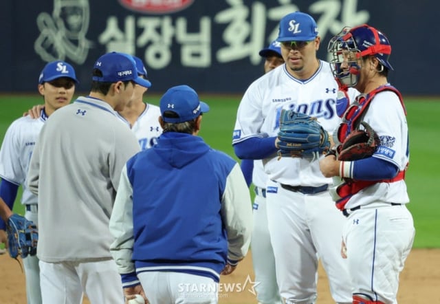 マウンドを降りた後でも。 /写真=キム·ジンギョン待機者