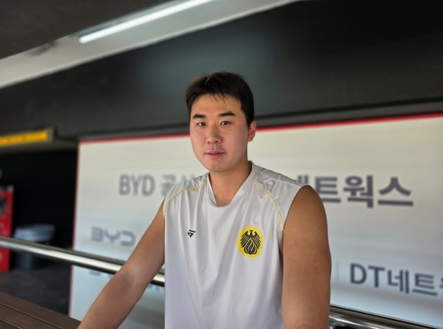 Jang Jae-young of the Military Sports Agency spoke with reporters ahead of KT's evaluation game to prepare for the 2026 Korea Series, held at Suwon KT Wiz Park on the 27th. /Photo=Reporter Kim Dong-yoon