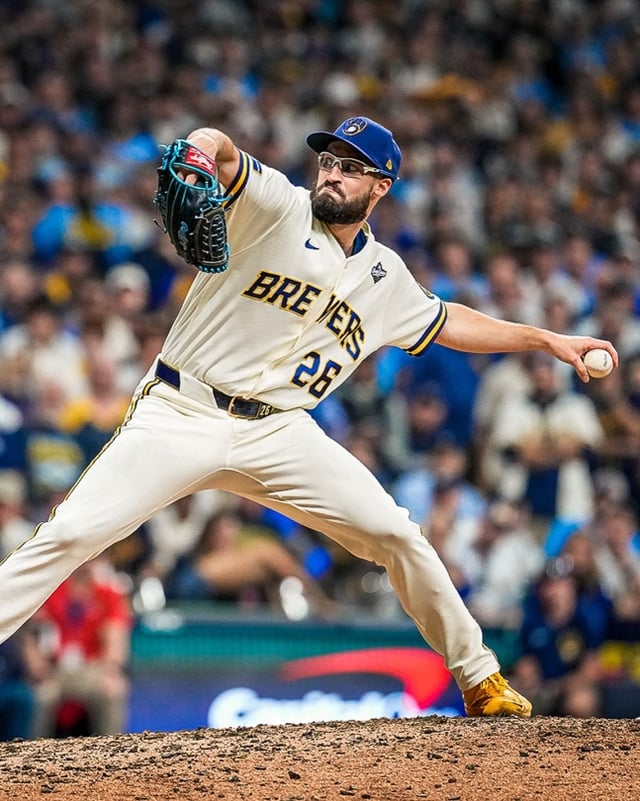 Milwaukee Brewers' Aaron Ashby pitches a strong game in the World Series. /Photo=Official SNS of the Milwaukee Brewers