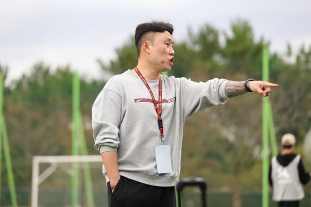 Yoon Si-ho, nhà cầm quân FCSeoul U17. /ảnh=Liên đoàn Bóng đá Chuyên nghiệp Hàn Quốc