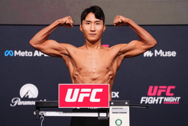 通过称重的李正英。/图片=UFC提供
