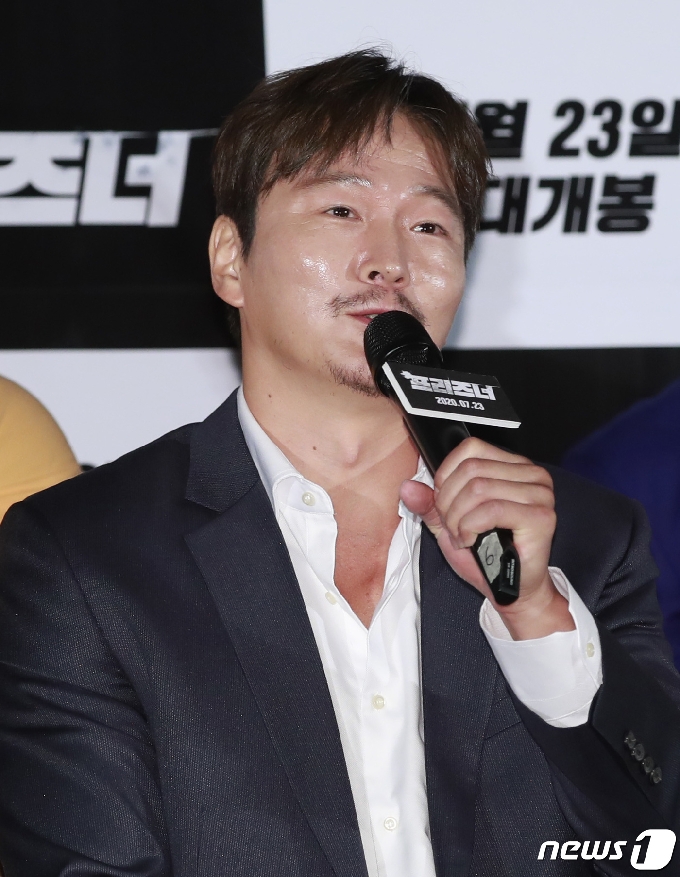 [사진] 조운 '프리즈너' 사랑해 주세요