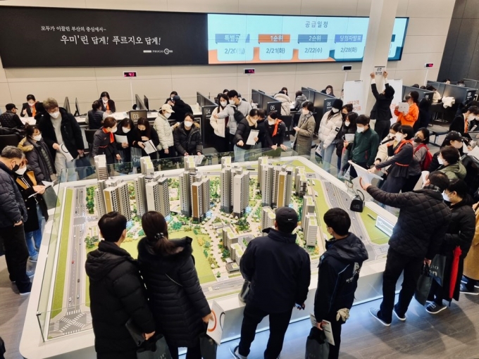 우미건설, 부산 '에코델타시티 푸르지오 린' 견본주택 구름 인파 - 머니 ...