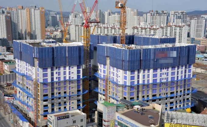 "분양가 5억 아파트, 2.4억에 팔렸다"…미분양 쌓인 대구, 던지기 공포 ...