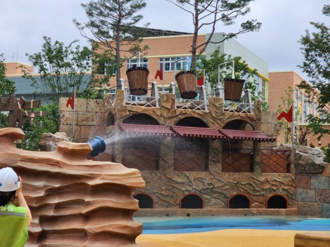 "여보, 이 돈 맞아?" 리조트급 워터파크·헬스장 월 2만원대 가족 다쓴다 ...