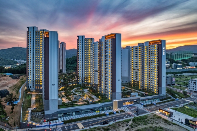 오직 입주민을 위한 스마트 단지…'광주 행정타운 아이파크' - 머니투데이