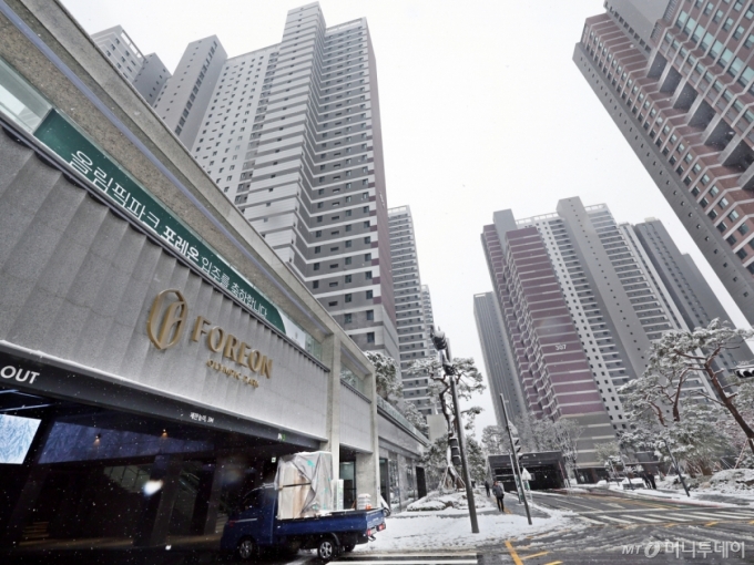 1.2만 가구 '올파포' 집들이 마쳤지만…등기는 내년에나? - 머니투데이