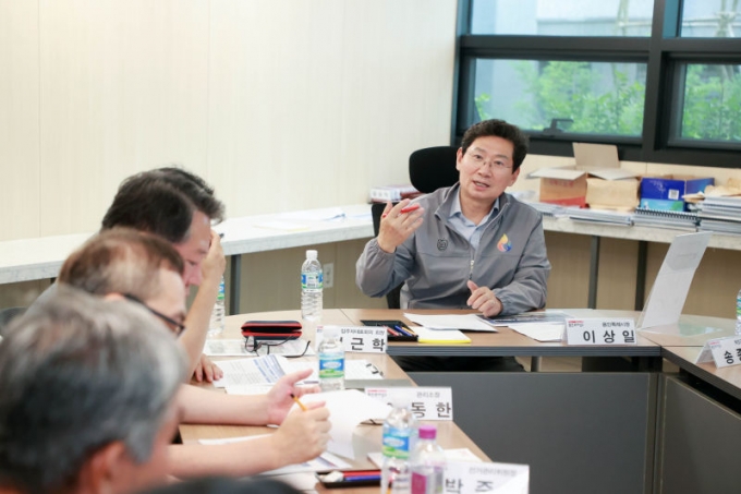 "용인시민 80% 아파트 거주"…이상일 '힐스테이트 둔전역' 주민 소통 ...