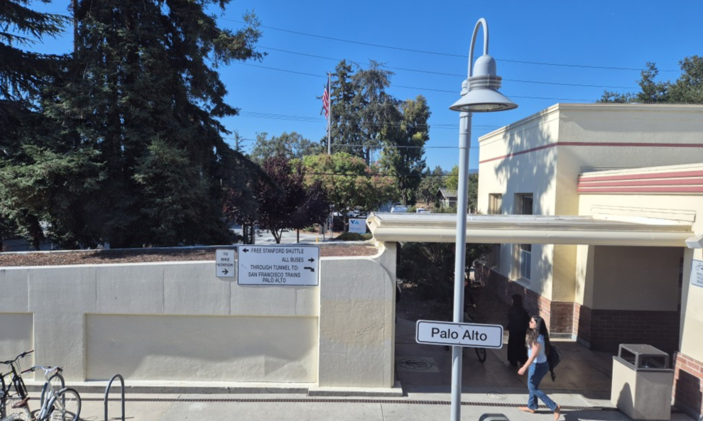 "투자받고 인재 찾으러" 대표명함 든 학생들, 창업의 요람으로 - 뉴스 썸네일 이미지