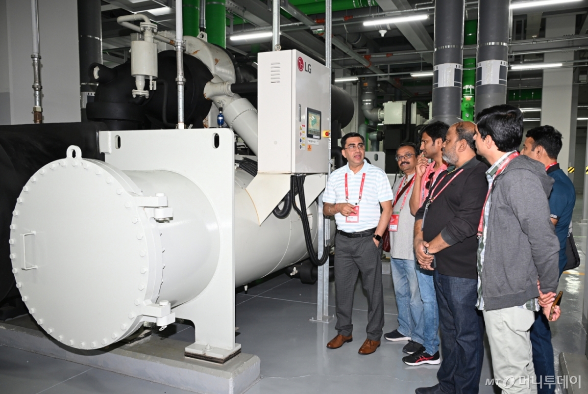 40만평 사우디 쇼핑몰에 LG전자 '칠러'가...'글로벌 사우스' 공략 - 뉴스 썸네일 이미지