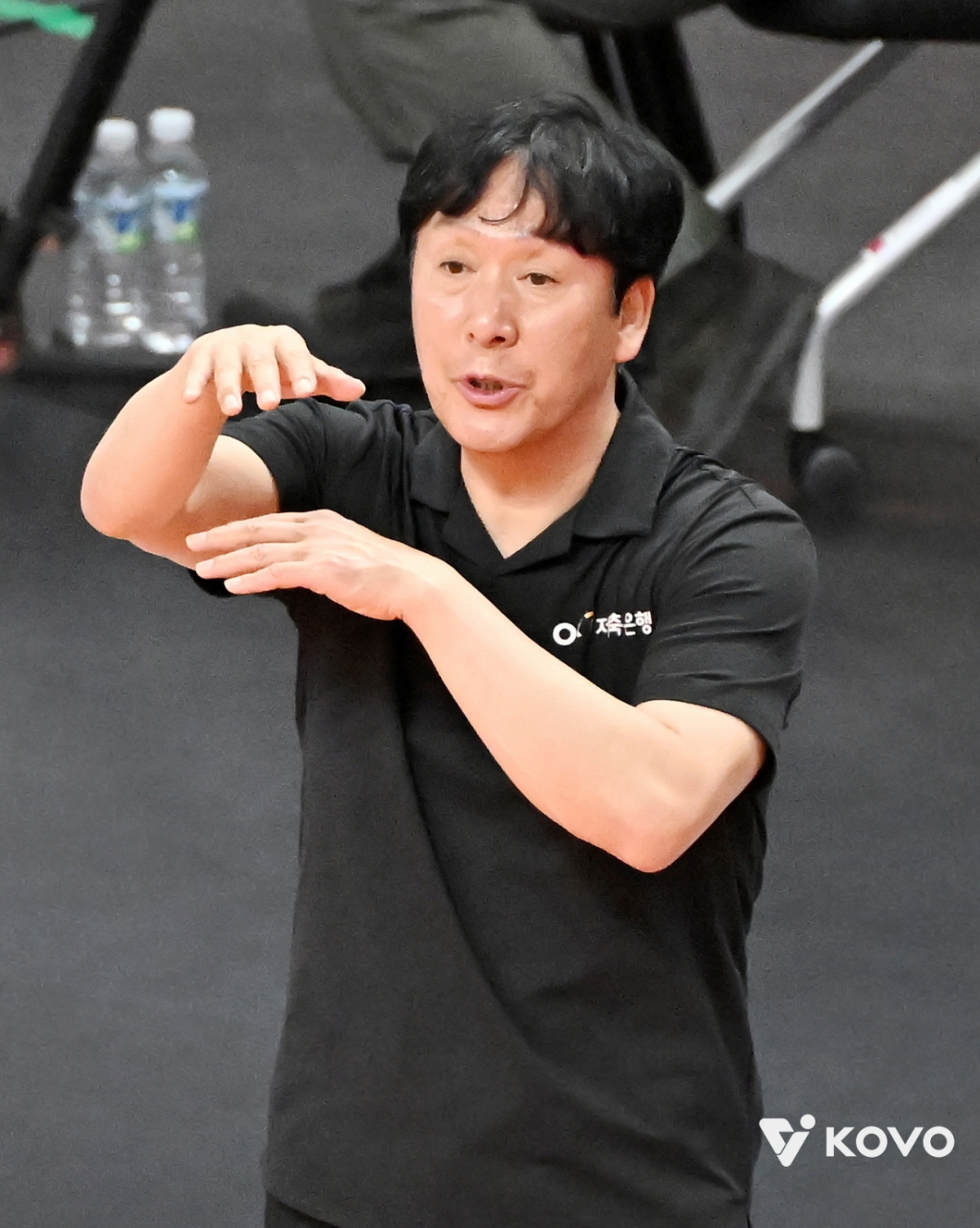 '부산 연고 이전 첫 경기 패배' 신영철 감독 