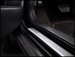 ▲XC90의 발 받침대.