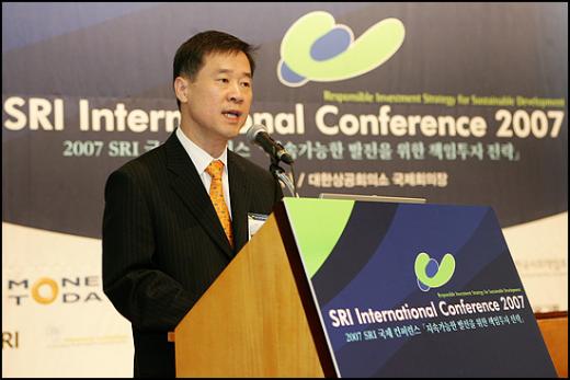 ↑ 홍선근 머니투데이 대표가 환영사를 하고 있다. ⓒ<임성균 기자 tjdrbs23@>