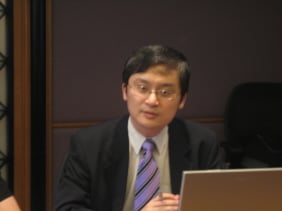 ↑폴리 홍콩 타이쿡(Taifook) 증권 애널리스트