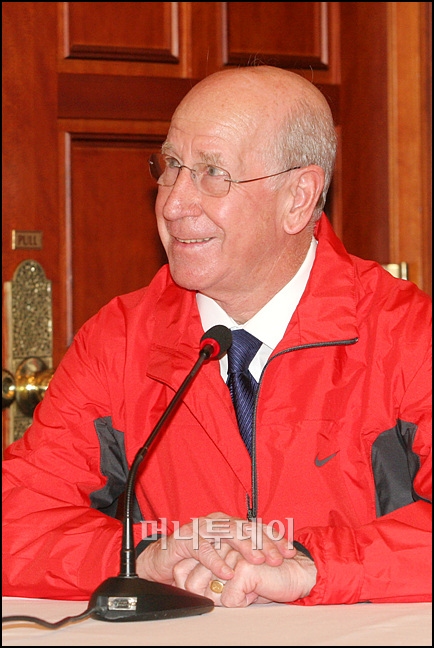 ↑맨유의 살아있는 전설 보비 찰튼 경