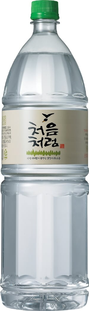 두산 주류가 최근 출시한 처음처럼 1.8L 신제품.