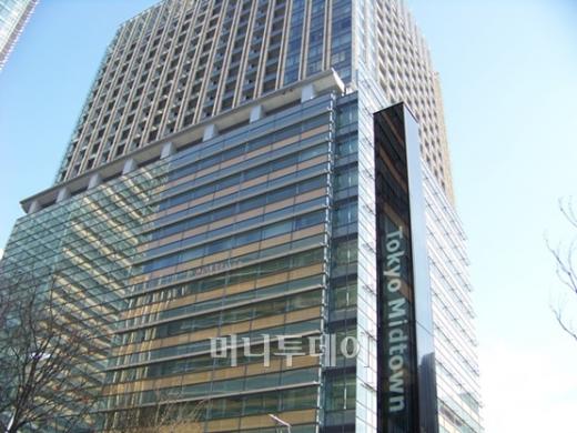 ↑롯폰기 옛 방위청 부지에 세워진 토쿄 미드타운