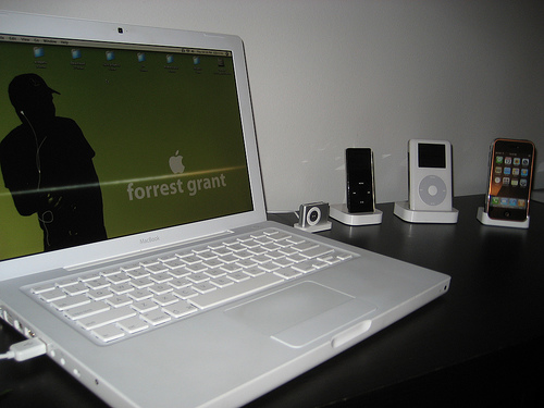 ▲ 애플 社의 매킨토시,아이팟,아이폰