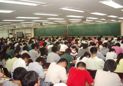 ↑한림법학원 수업광경