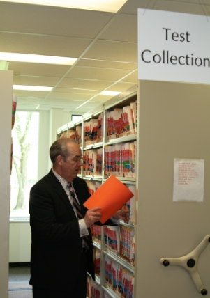↑ ETS 본사내의 '테스트 라이브러리'. 역대 토플 문제를 포함, 각종 시험 관련 자료들이 보관돼 있다[프린스턴=김준형 특파원]