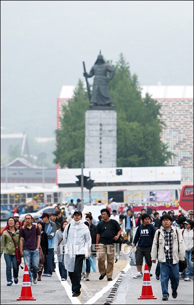 ↑72시간 철야시위 서울광장으로 자리이동.