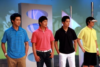 롯데홈쇼핑 디바인햇 방송 장면