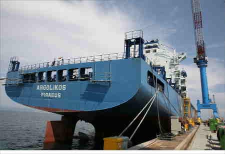 ↑내달 명명식을 기다리고 있는 '수빅 1호선' 모습.