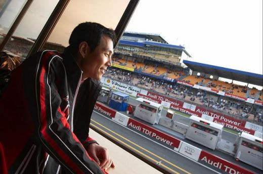 ▲지난 6월, 아우디 르망 24시 레이스와 함께 한 영화배우 이정재