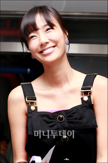 ↑손태영 '이제 가볼게요'