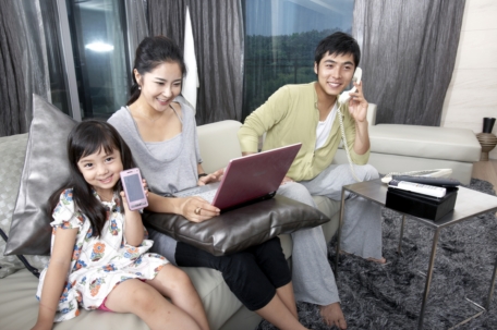 ▲SK텔레콤과 하나로텔레콤이 11일 유무선결합상품 '온가족 결합상품'을 내놓고, 본격적인 영업에 나선다.