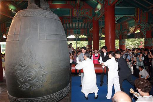 ↑ 탤런트 이서진과 오세훈 서울 시장.