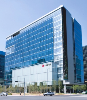 ▲LG텔레콤의 상암 신사옥 전경.