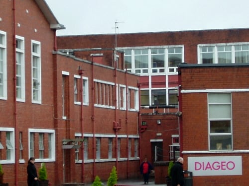 스코틀랜드 글라스고우 지역에 위치한 디아지오의 병입 공장인 킬마녹 공장 전경.