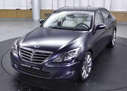 ↑현대차의 제네시스 프라다.