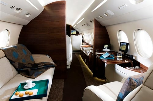 ↑프랑스 닷쏘항공의 '팔콘(Falcon) 7X'의 실내(출처:BMW)