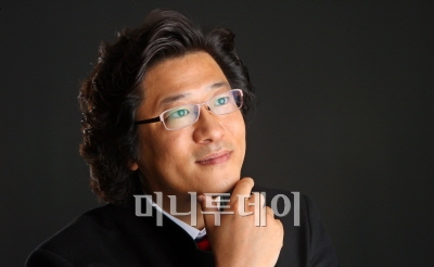 ↑음악으로 나눔과 봉사도 열심히 실천하고 싶다는 서희태 밀레니엄심포니 음악감독.ⓒ이명근 기자