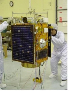 ▲ 과학기술위성 2호 개발모습