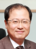 ↑영 킴 부사장